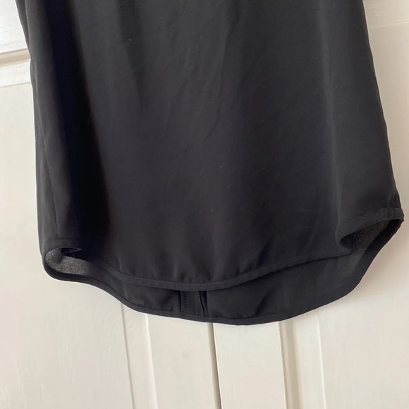 Banana Republic Perforated Yoke Tank Black Sleeveless Mesh Blouse Size Small - Picture 4 of 9